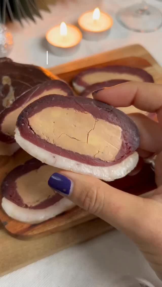 Foie gras po&ecirc;l&eacute; framboise
