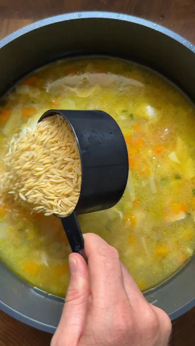 Bouillon de poule l&eacute;gumes tourn&eacute;s