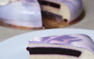 Le bavarois onctueux monté avec 10cl de lait cru de ferme et vanille bleue.