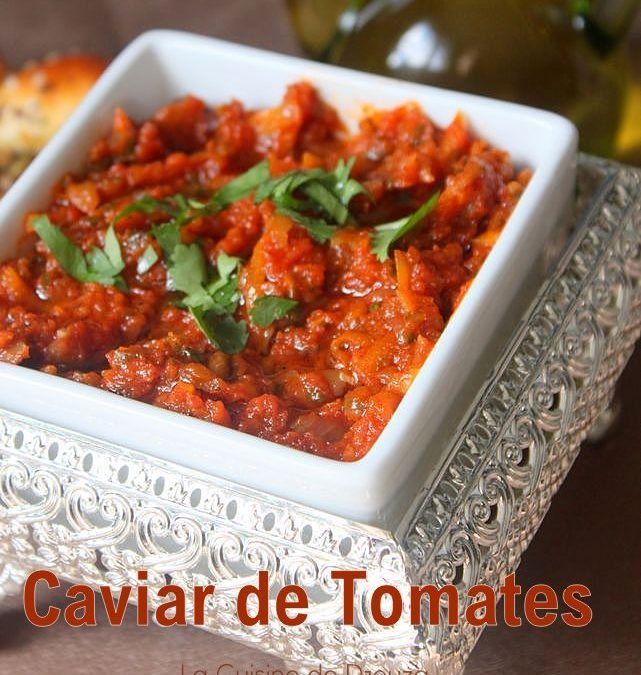 L’essence de tomate clarifiée à partir de 100 ml d’eau de végétation et basilic pourpre.