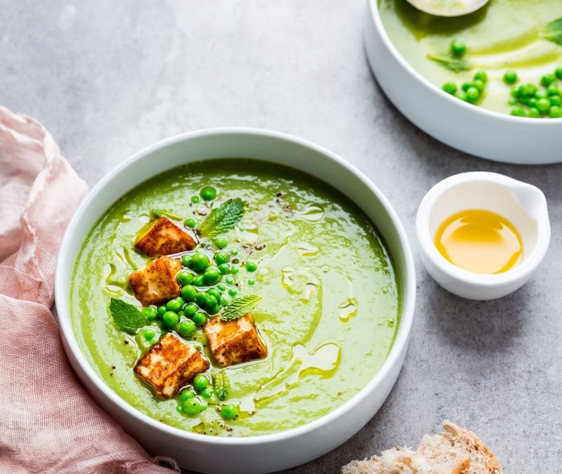 La nage de petits pois frais de 60cl en 0,6l, à la menthe et oignons grelots.