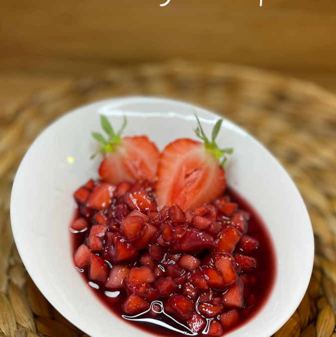 La soupe de fraises gariguettes d’1 demi litre en 50cl, poivre de Sichuan.